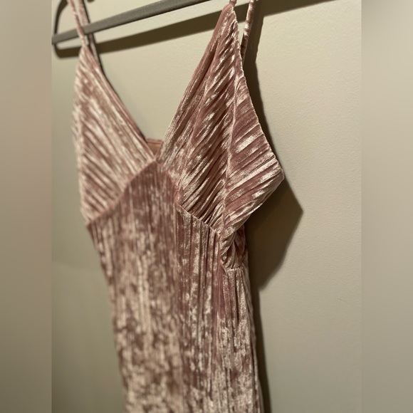 NYE crushed velvet midi dress - Picture 13 of 13